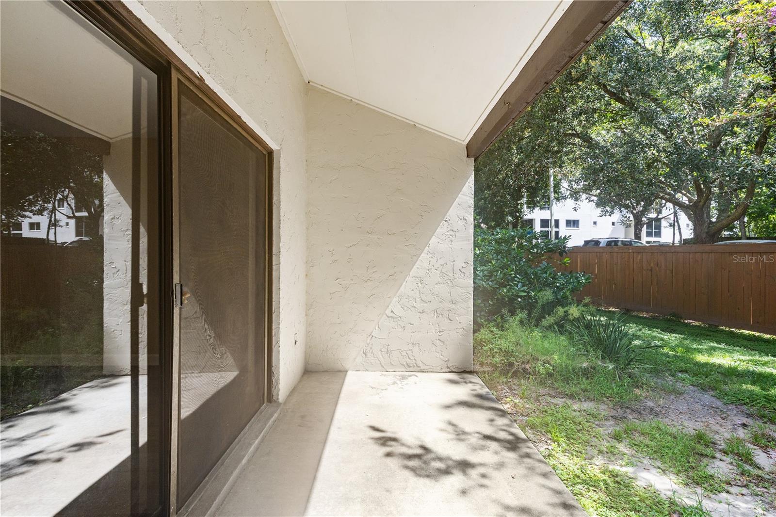 Image 16 of 21 For 2635 35th Place 705