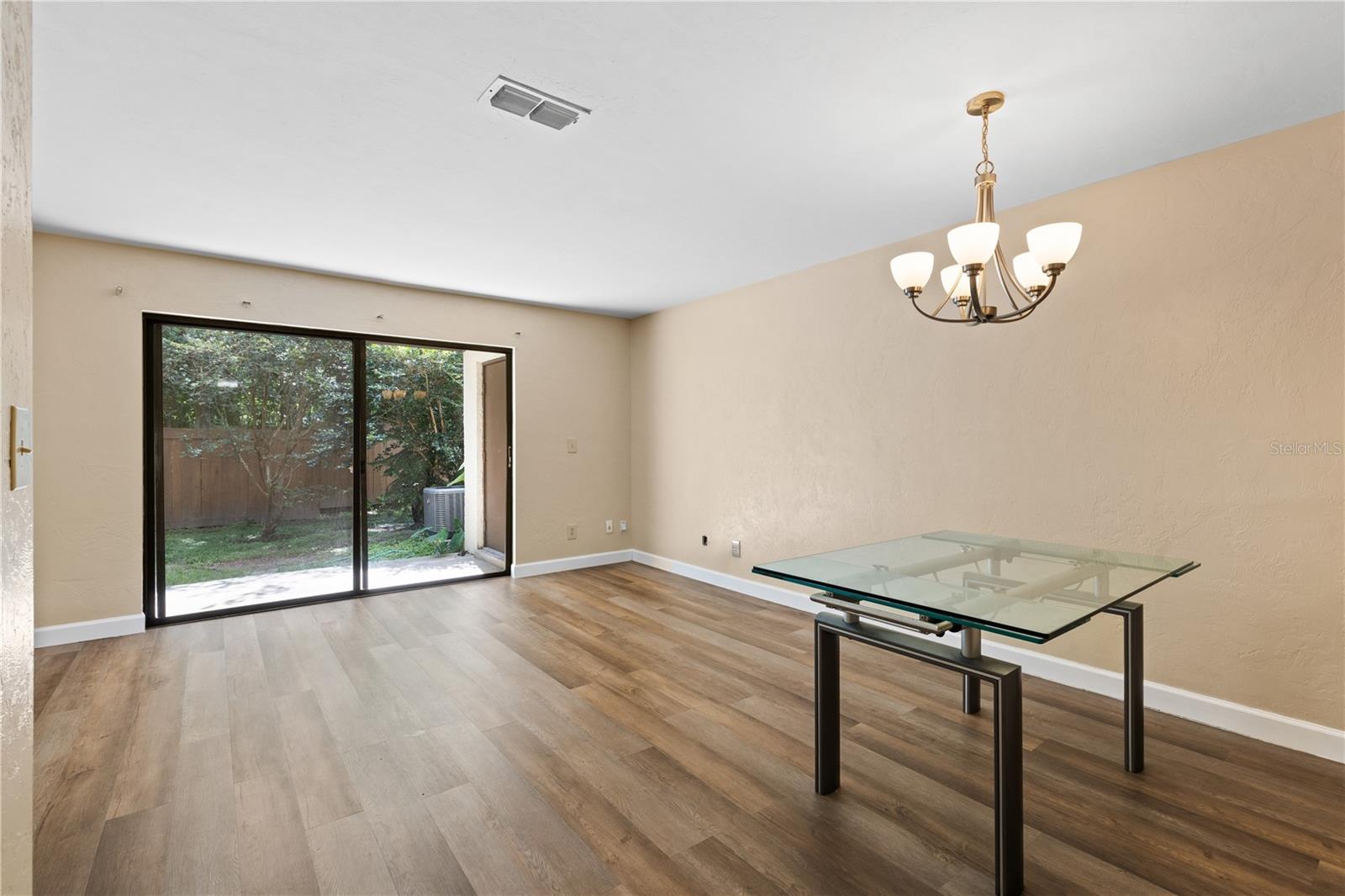 Image 2 of 21 For 2635 35th Place 705
