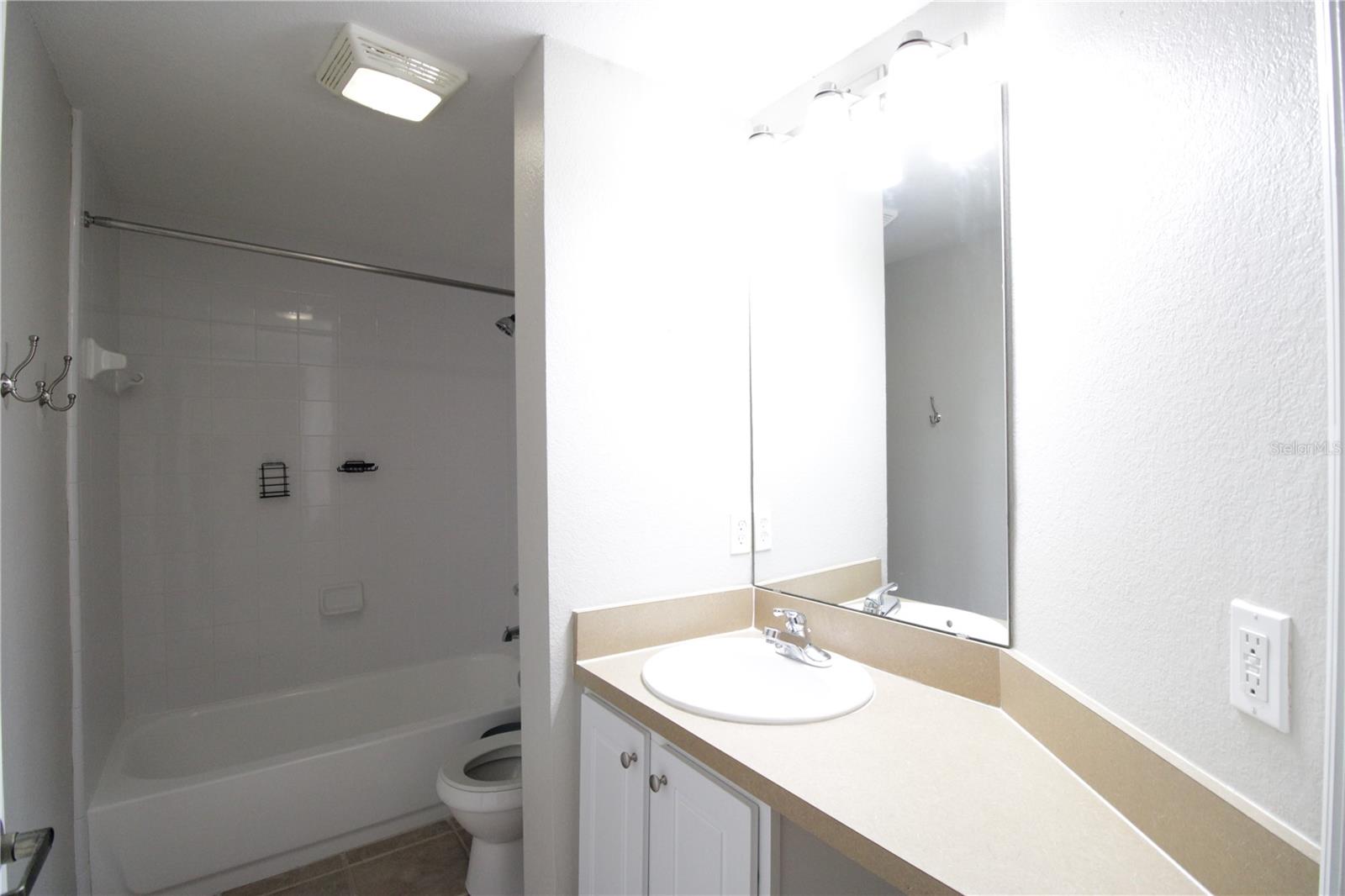 Image 24 of 27 For 9158 51st Road J303