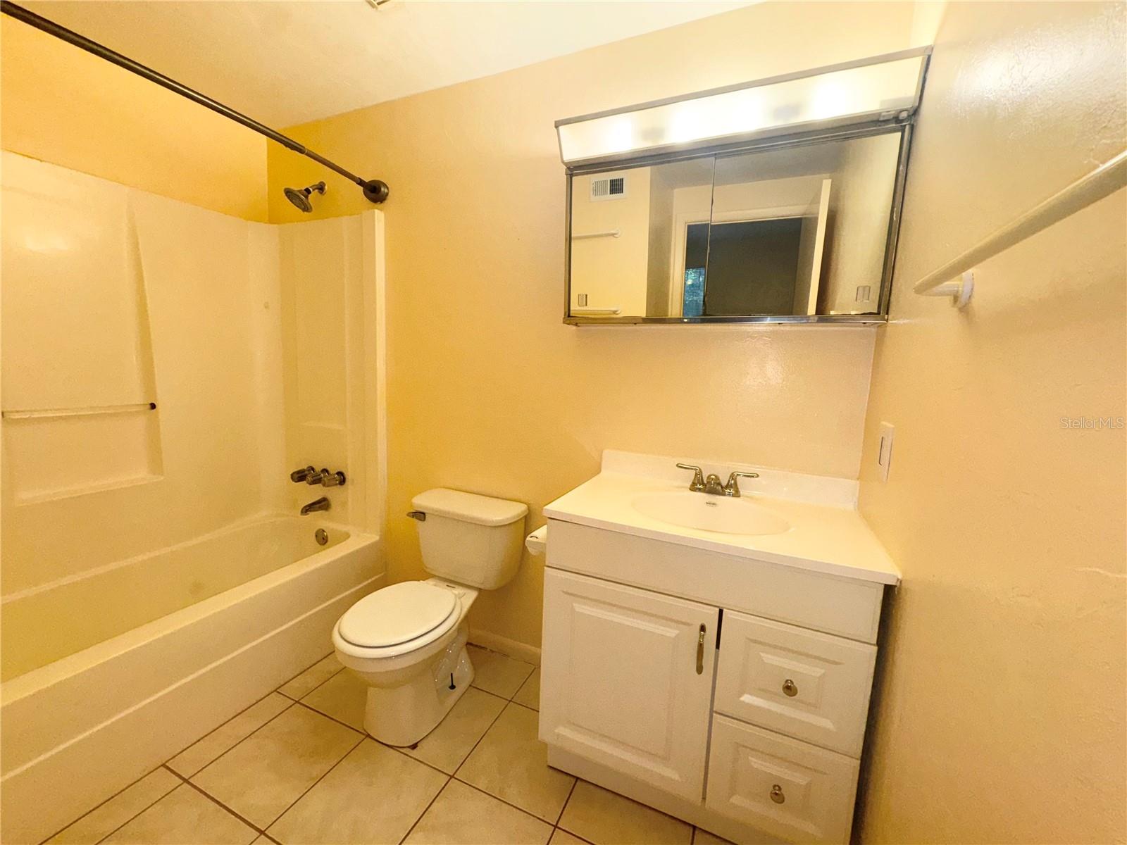 Image 10 of 19 For 109 16th Avenue Q101