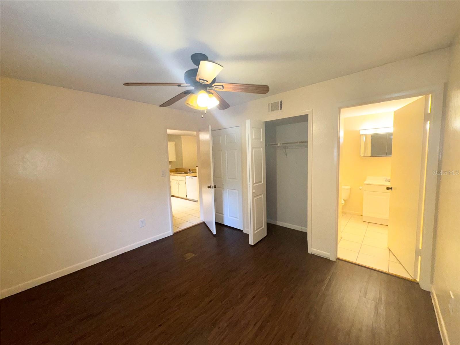 Image 9 of 19 For 109 16th Avenue Q101