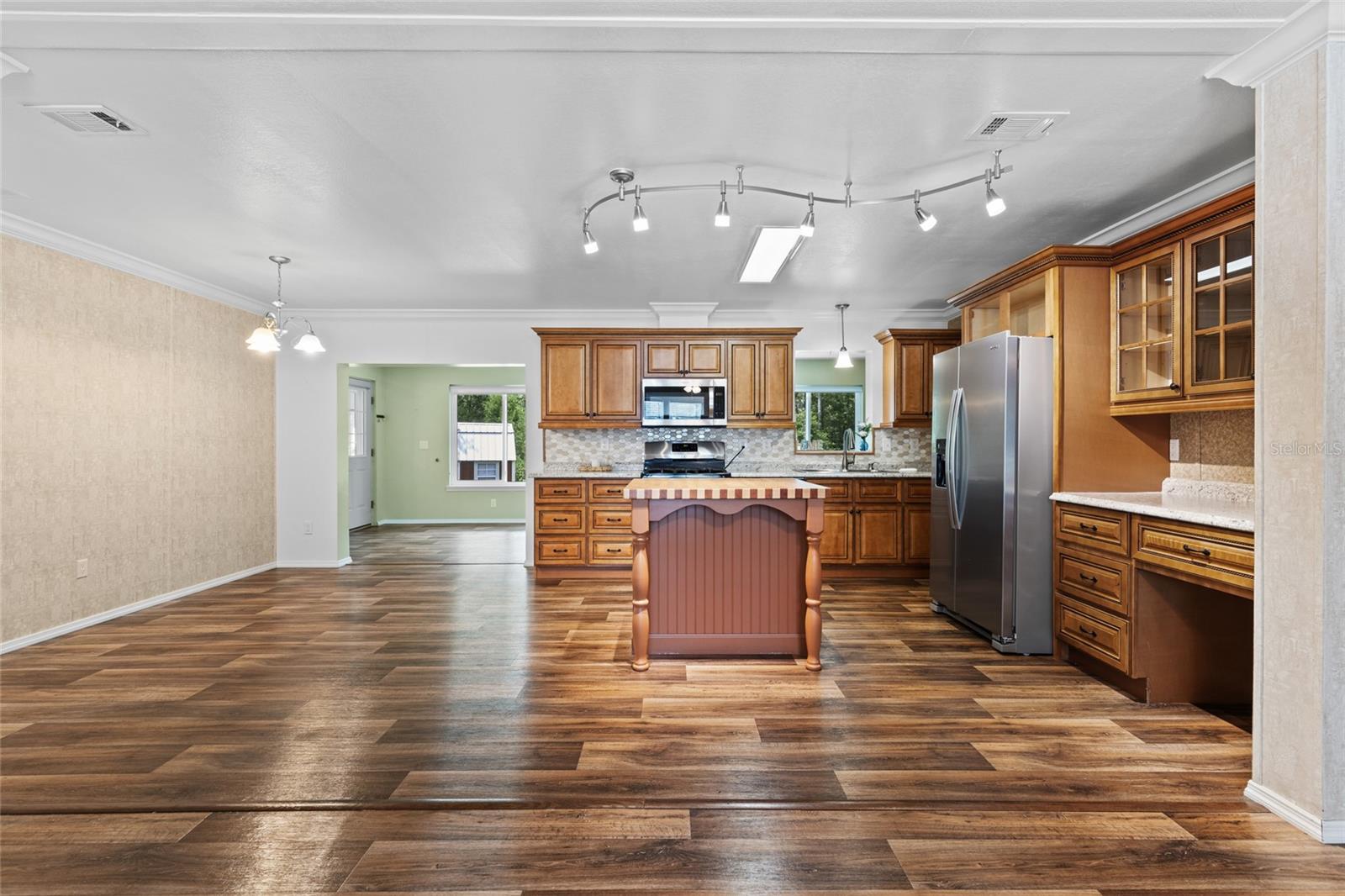 Image 10 of 52 For 11250 76th Terrace