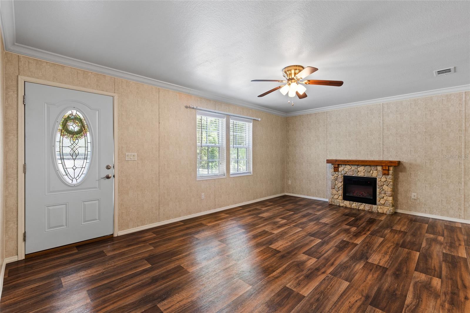 Image 6 of 52 For 11250 76th Terrace