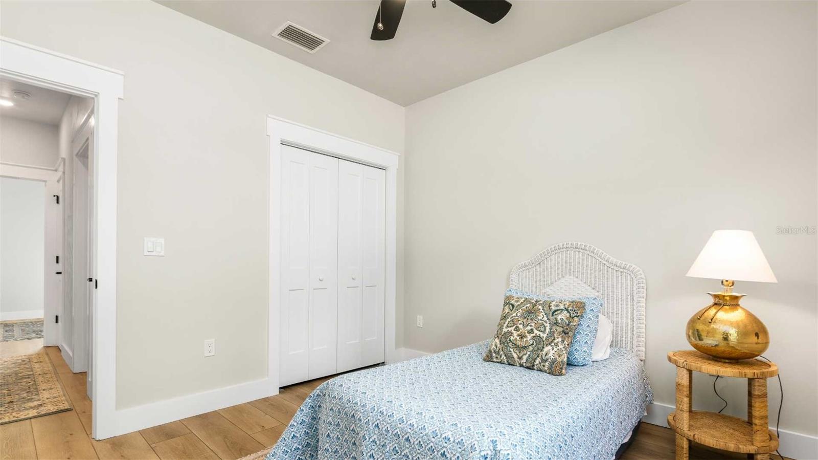 Image 22 of 36 For 10055 Fox Hollow Drive