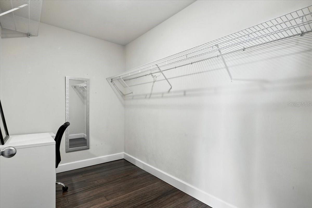 Image 14 of 21 For 9752 102nd Terrace