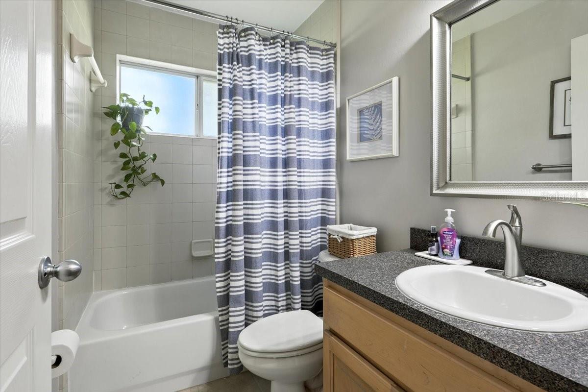 Image 16 of 21 For 9752 102nd Terrace