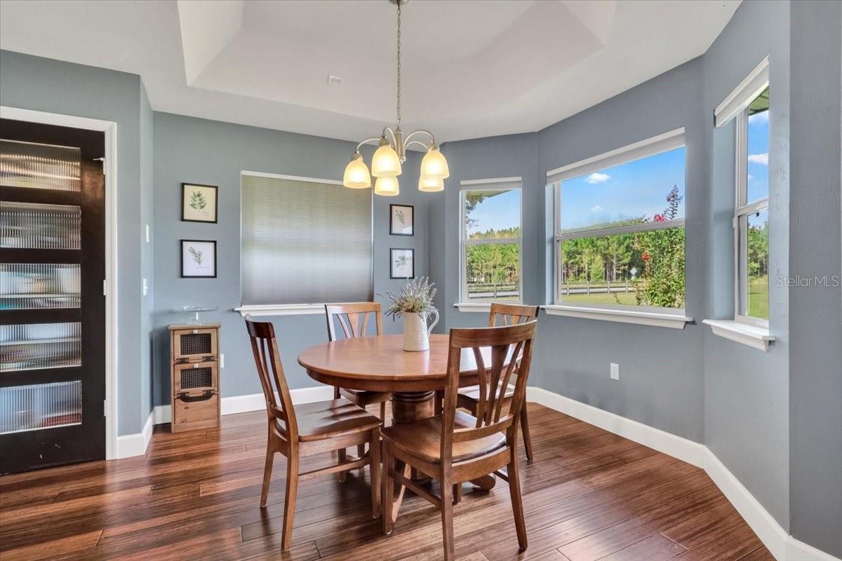 Image 5 of 21 For 9752 102nd Terrace