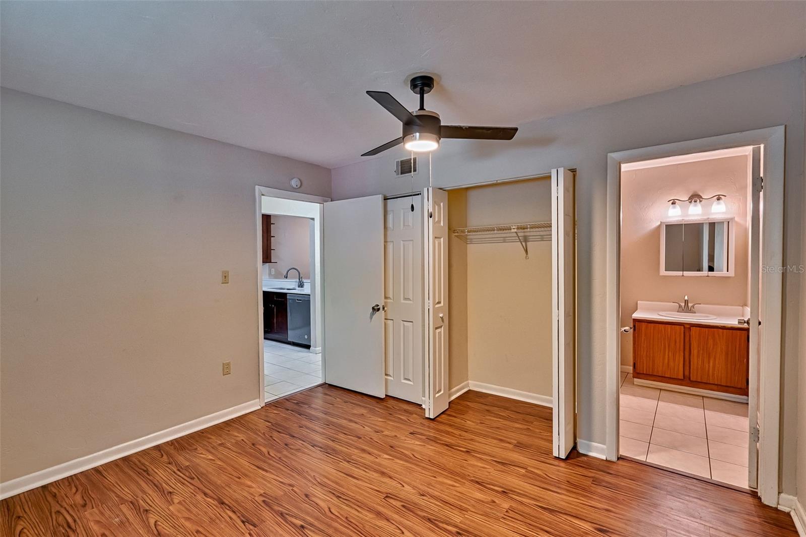 Image 11 of 21 For 77 16th Avenue B101