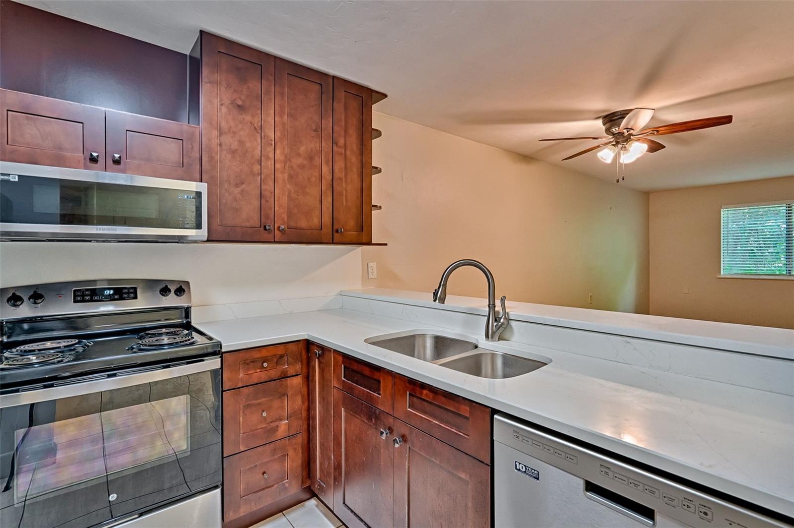 Image 8 of 21 For 77 16th Avenue B101