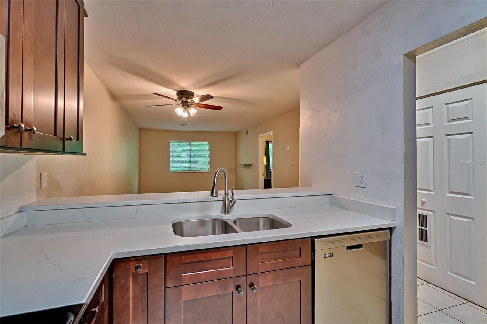Image 9 of 21 For 77 16th Avenue B101