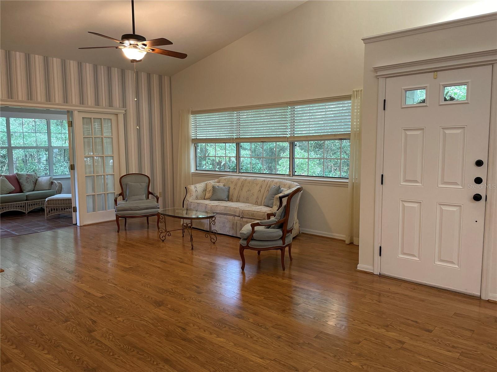 Image 6 of 27 For 4912 10th Lane