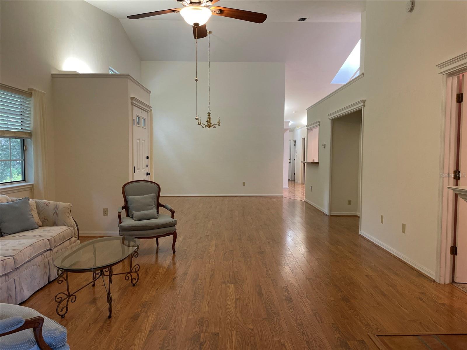 Image 8 of 27 For 4912 10th Lane