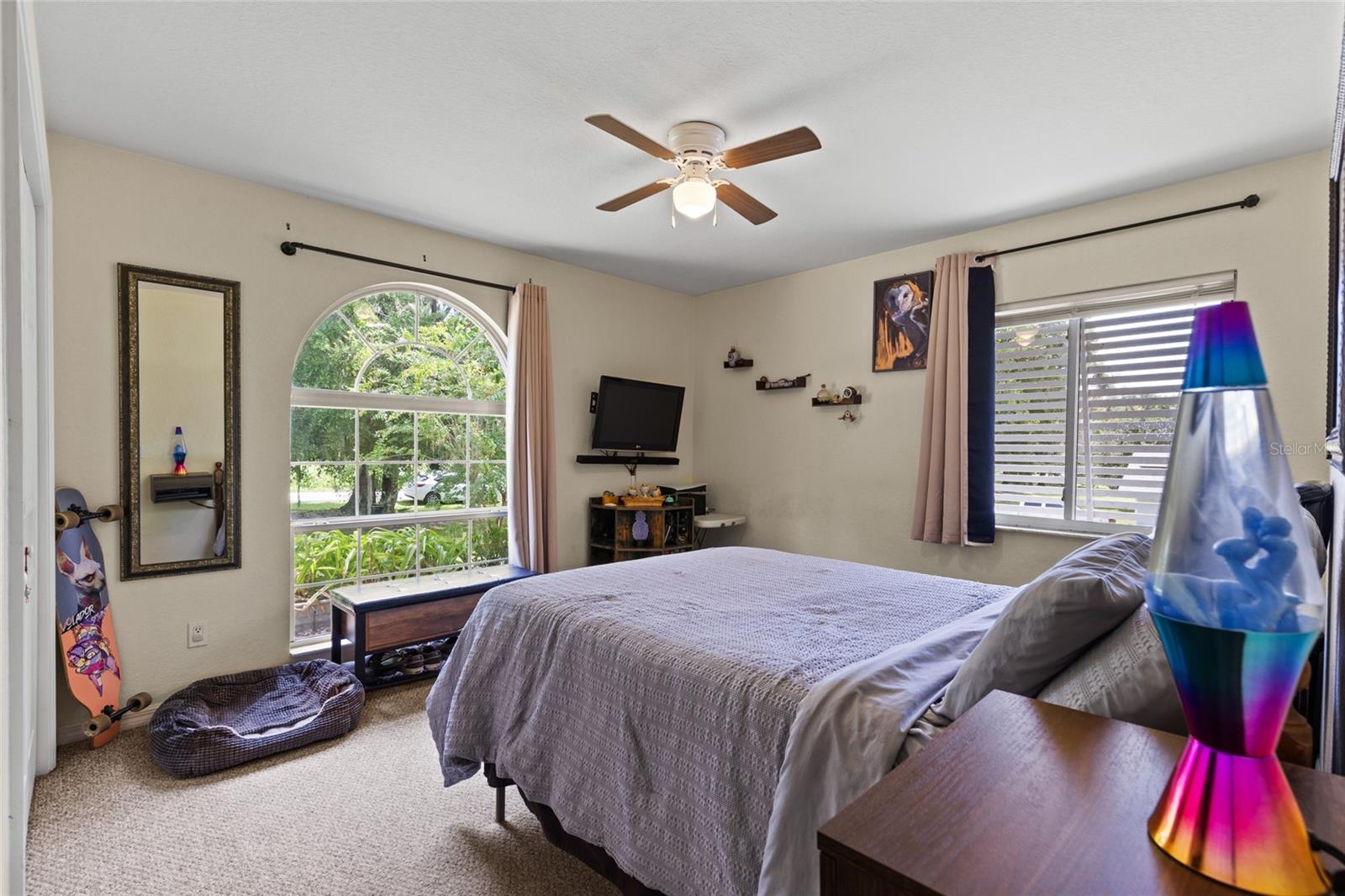 Image 12 of 29 For 885 6th Avenue