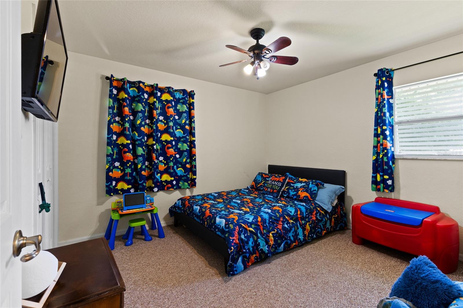 Image 14 of 29 For 885 6th Avenue