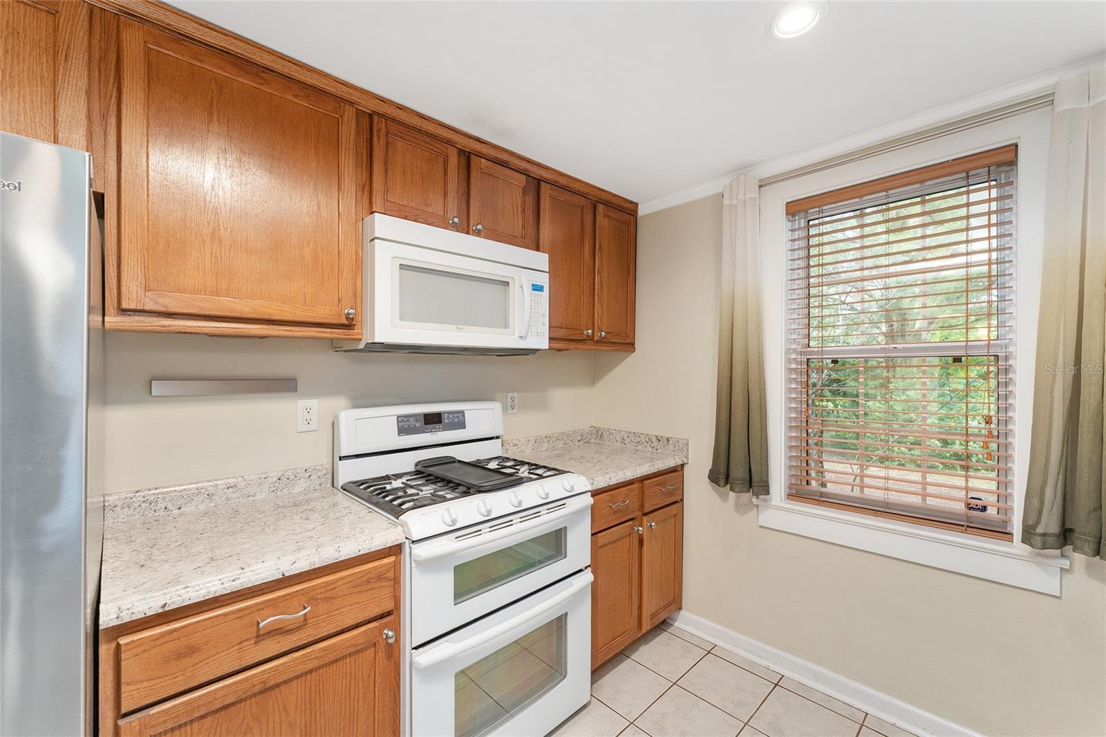Image 17 of 93 For 911 33rd Avenue