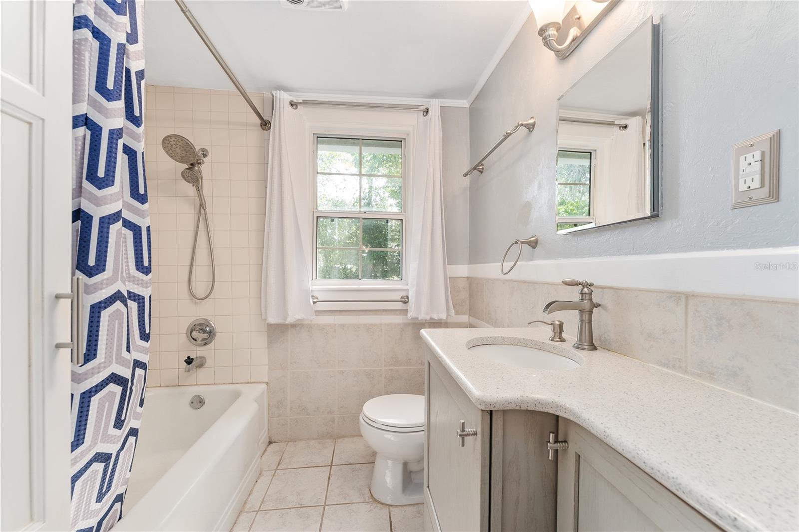 Image 36 of 93 For 911 33rd Avenue
