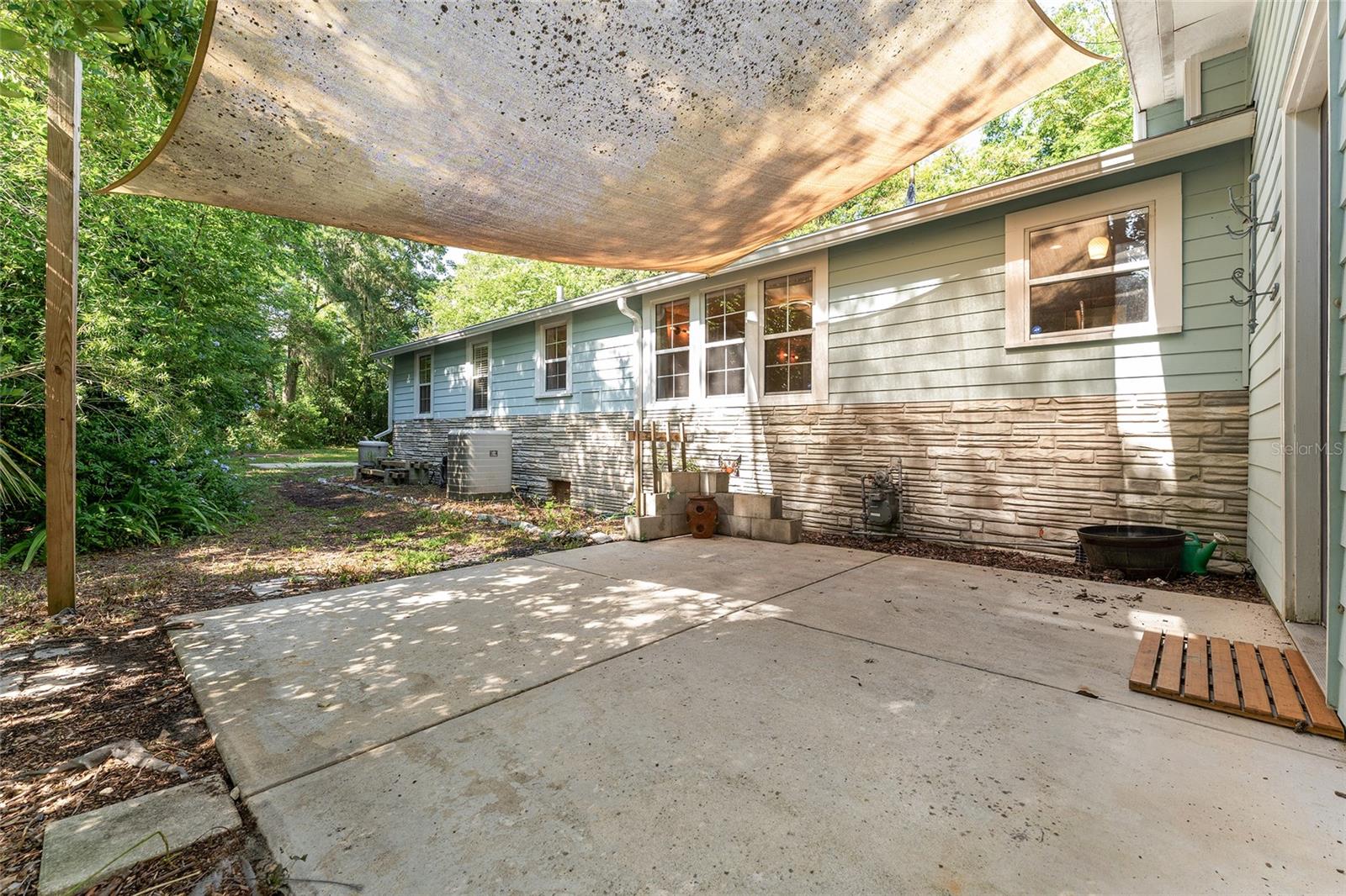 Image 70 of 93 For 911 33rd Avenue