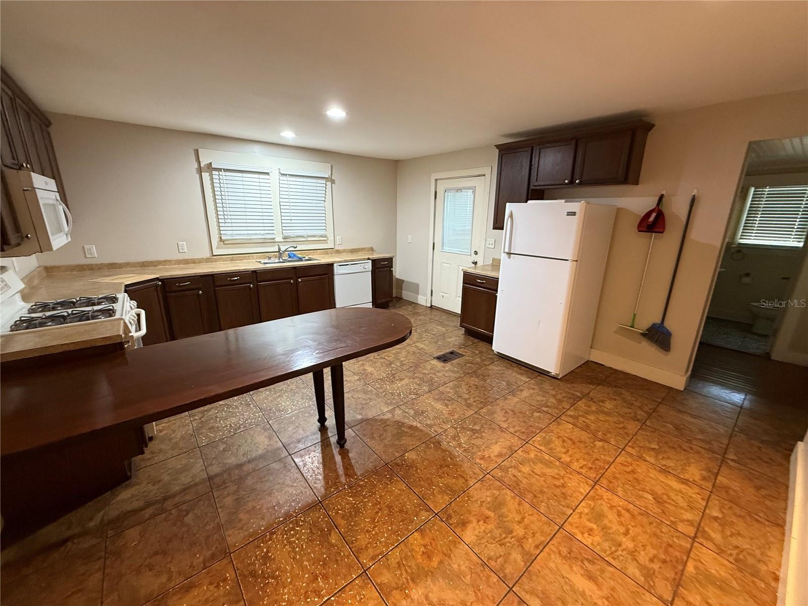 Image 6 of 12 For 108 9th Street
