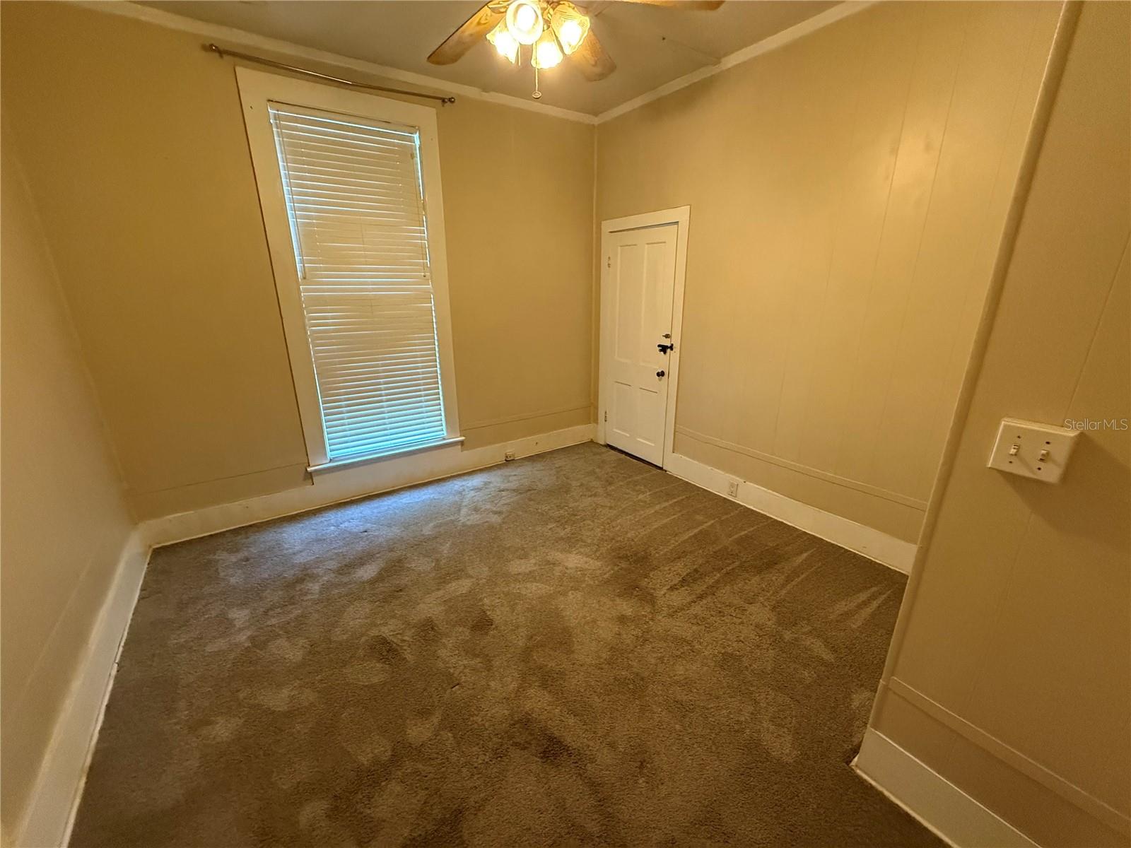 Image 7 of 12 For 108 9th Street