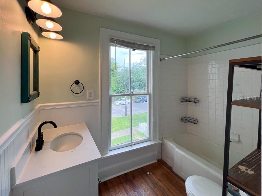 Image 10 of 15 For 123 8th Street