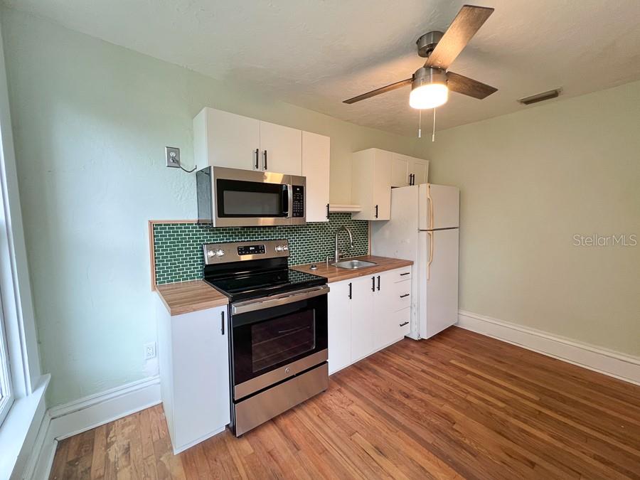 Image 5 of 15 For 123 8th Street