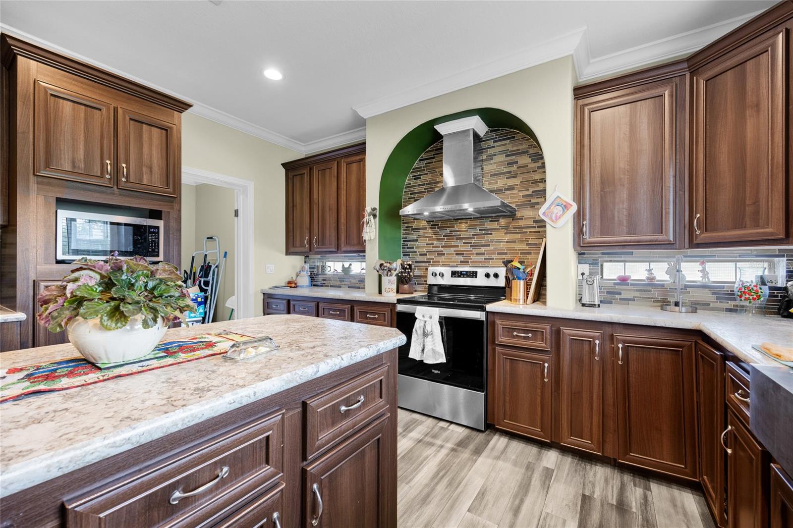 Image 13 of 54 For 2536 Centerville Avenue