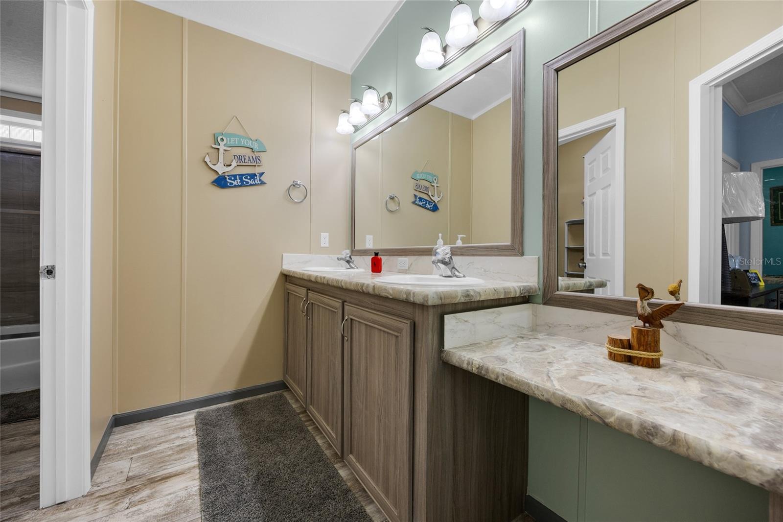 Image 36 of 54 For 2536 Centerville Avenue