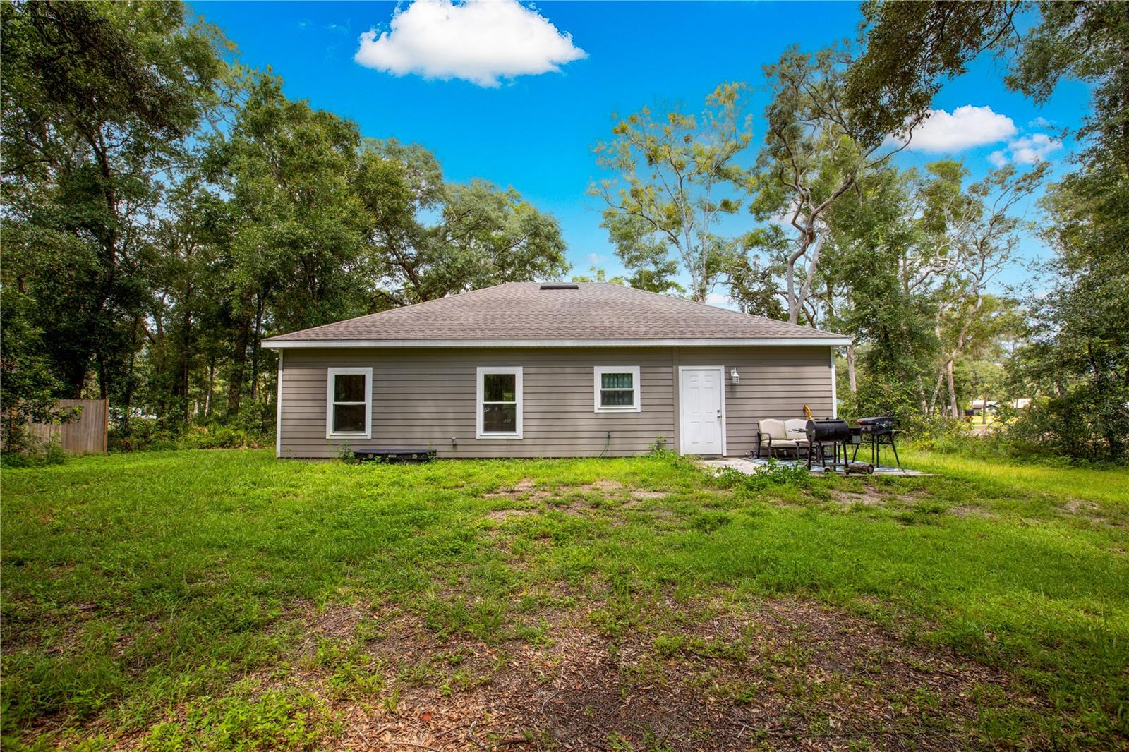 Image 4 of 27 For 17321 81st Terrace