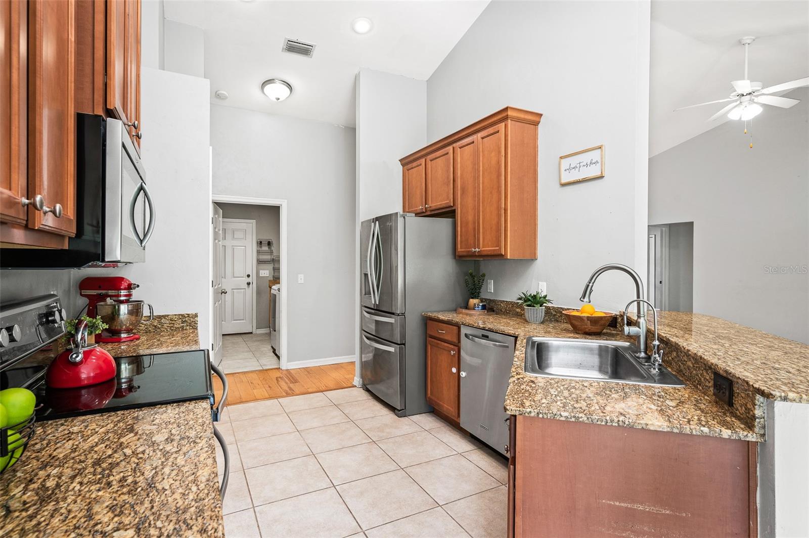 Image 8 of 92 For 10547 104th Avenue