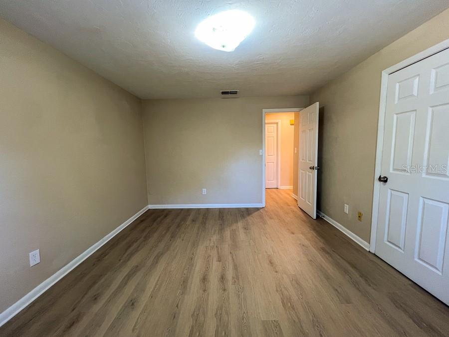 Image 13 of 23 For 5620 23rd Terrace 3