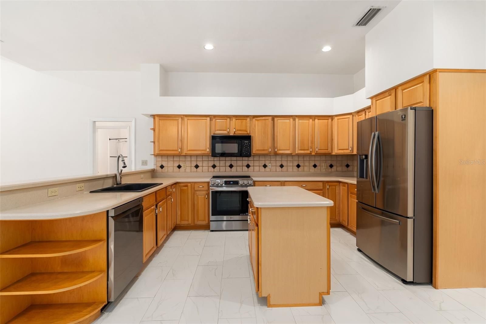 Image 14 of 57 For 2018 102nd Terrace