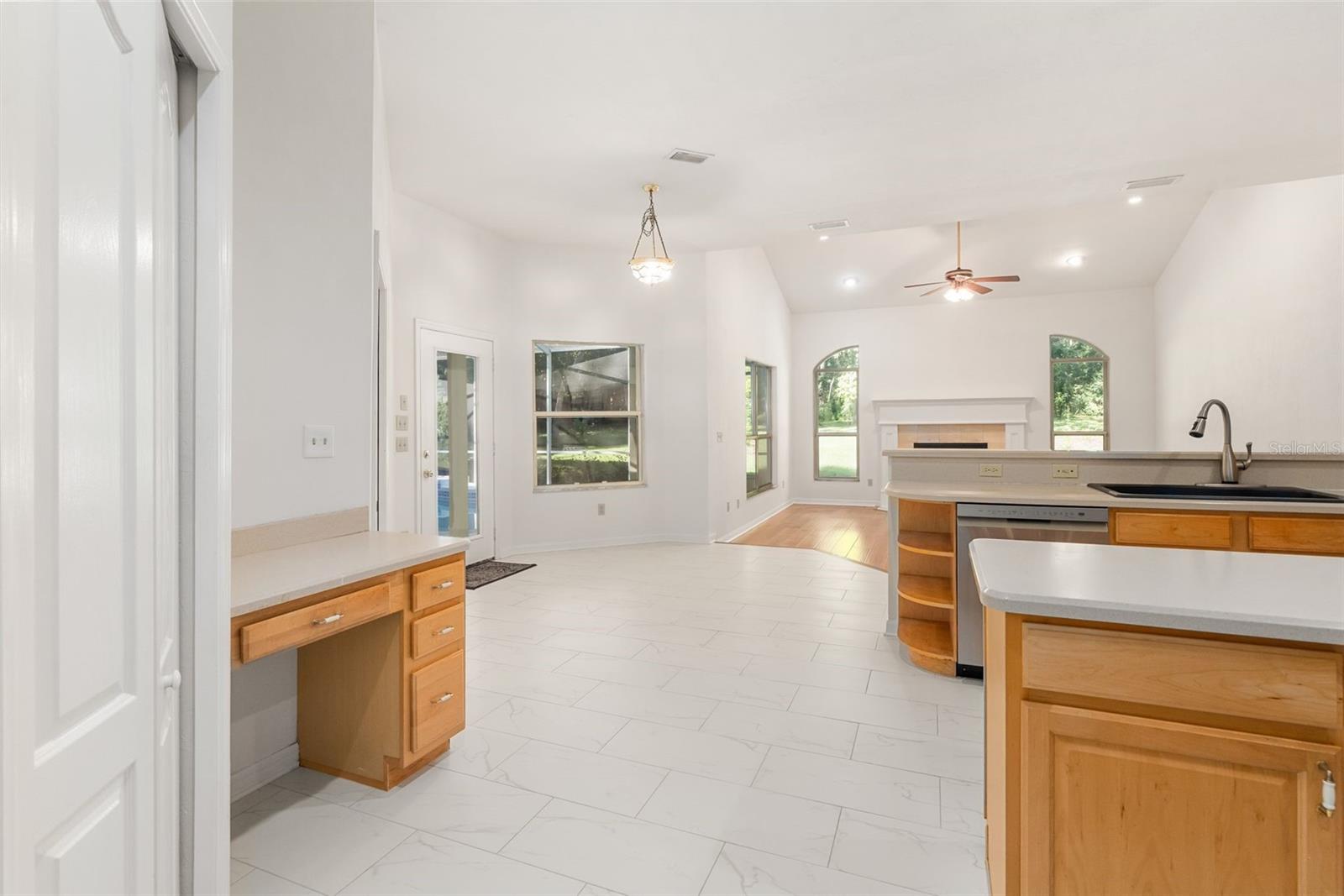 Image 15 of 57 For 2018 102nd Terrace