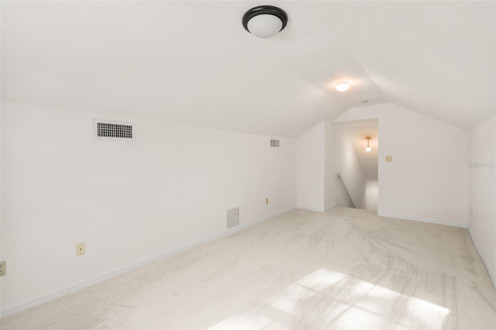 Image 21 of 57 For 2018 102nd Terrace