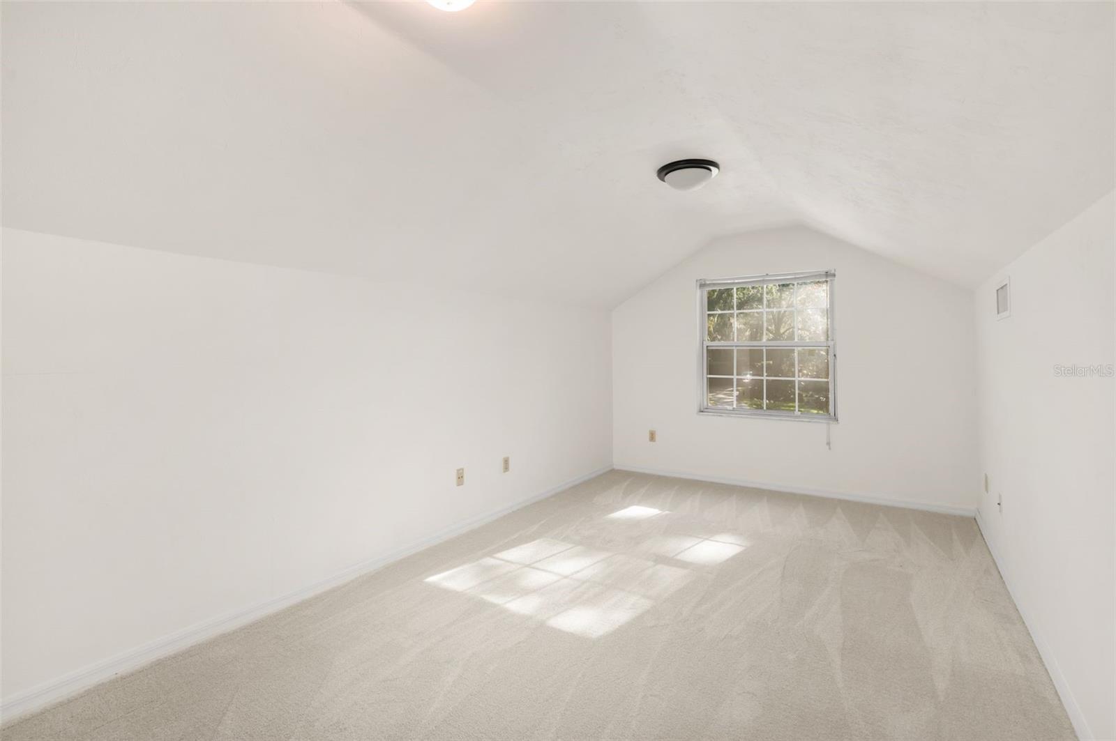 Image 22 of 57 For 2018 102nd Terrace