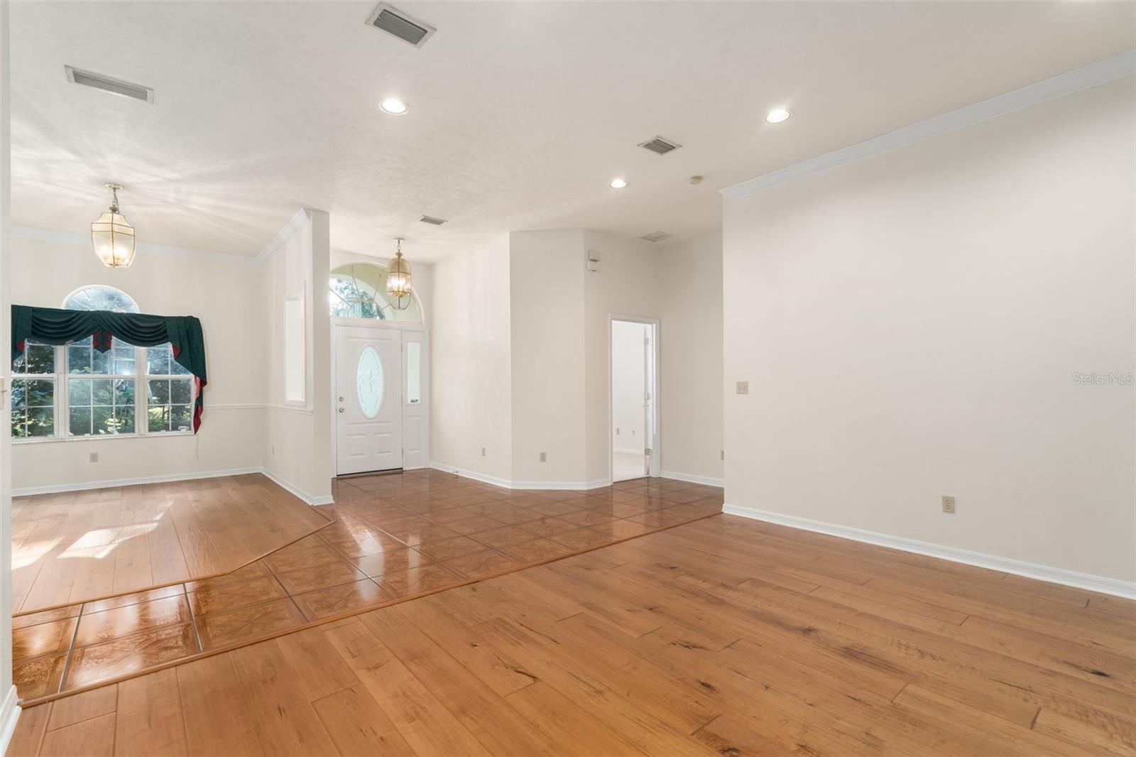 Image 40 of 57 For 2018 102nd Terrace