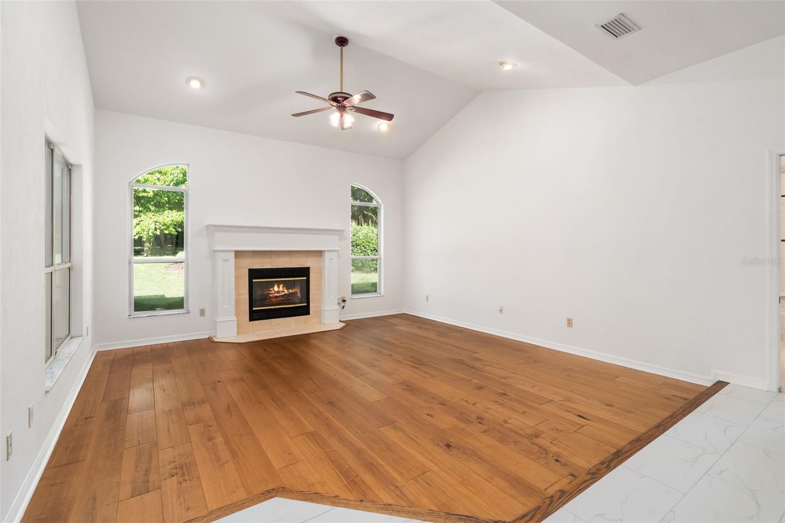 Image 9 of 57 For 2018 102nd Terrace