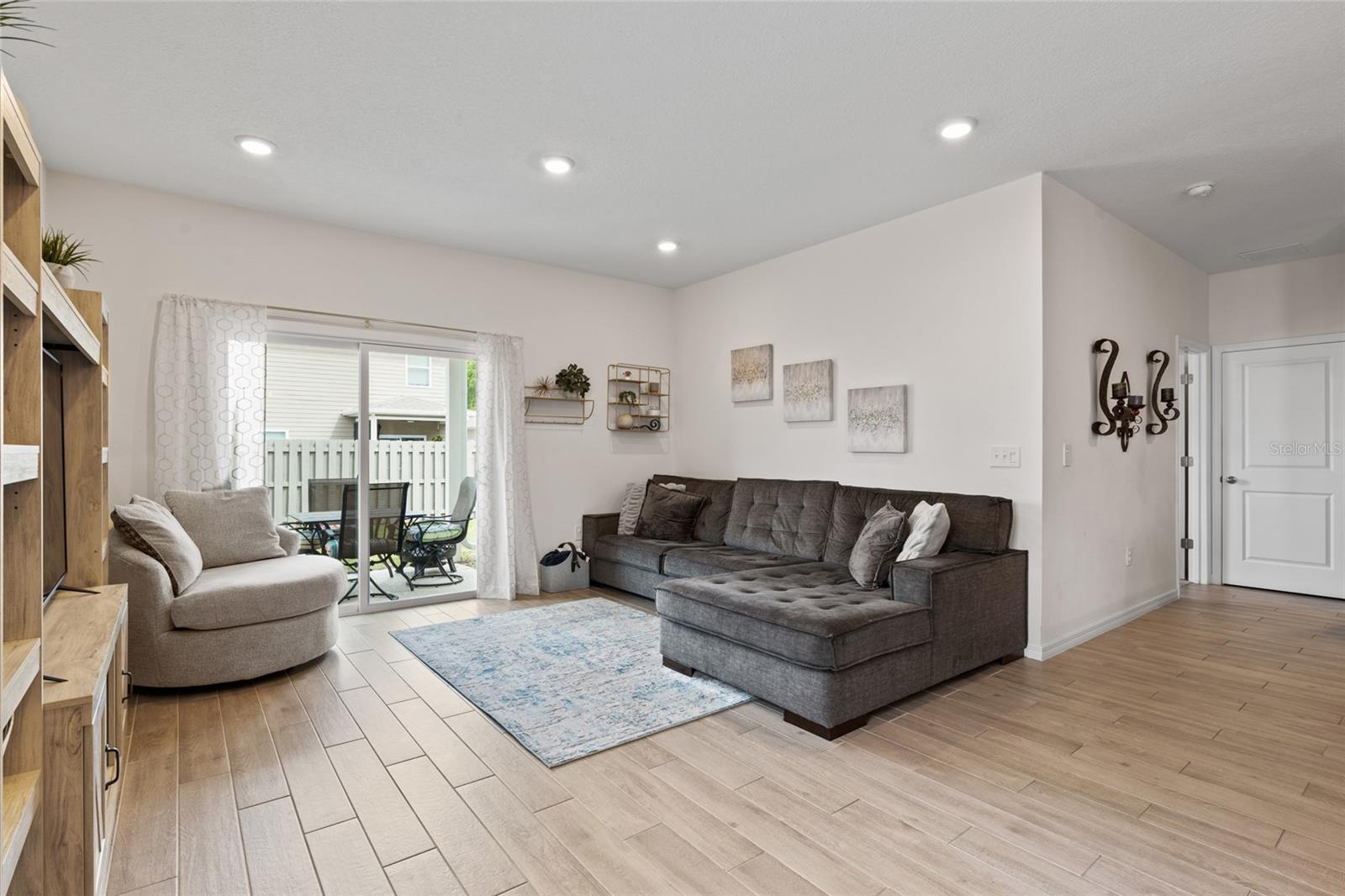 Image 21 of 46 For 1425 136th Drive