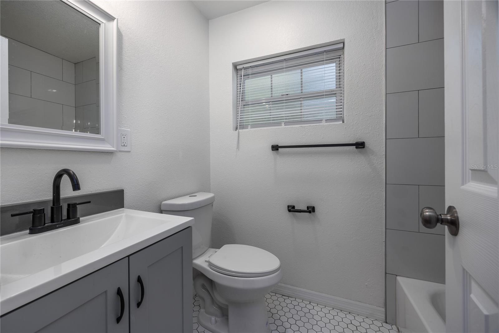 Image 24 of 35 For 640 36th Terrace