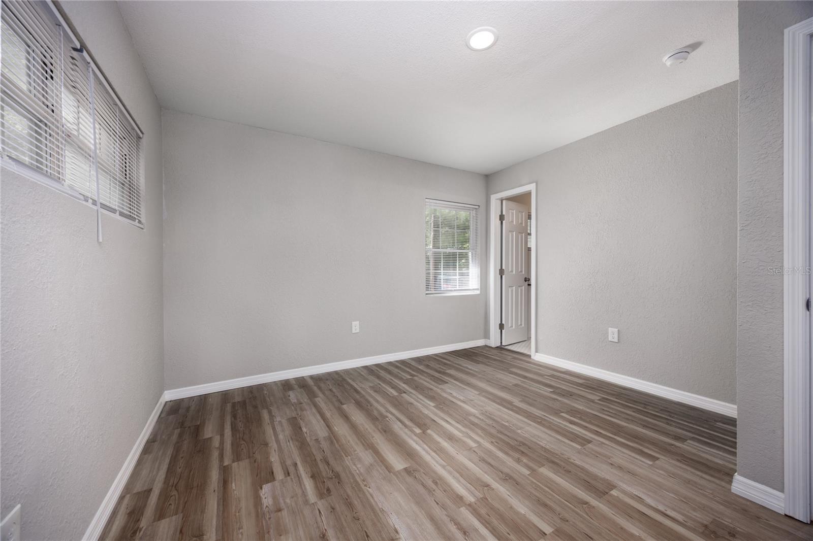 Image 27 of 35 For 640 36th Terrace