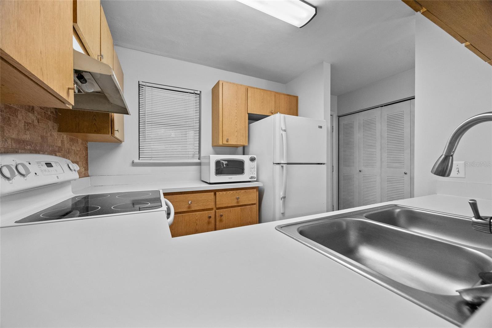 Image 5 of 19 For 6901 44th Avenue