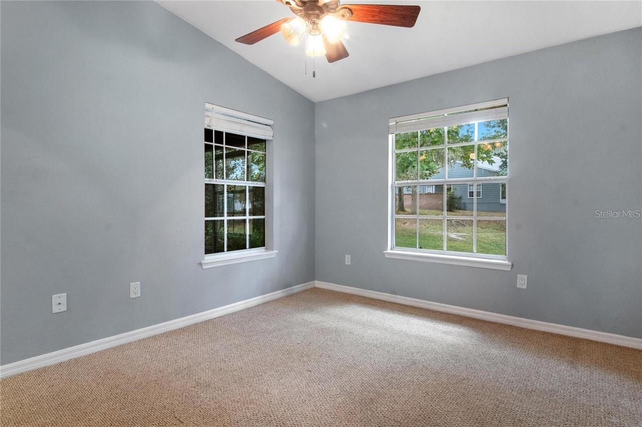 Image 3 of 9 For 431 50th Boulevard K