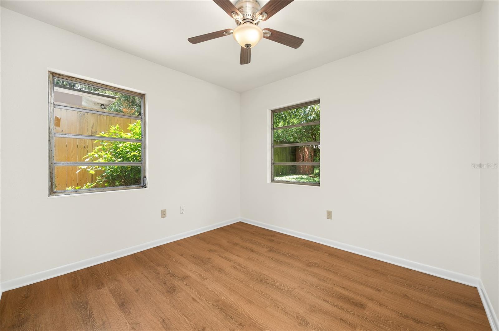 Image 22 of 28 For 102 27th Terrace