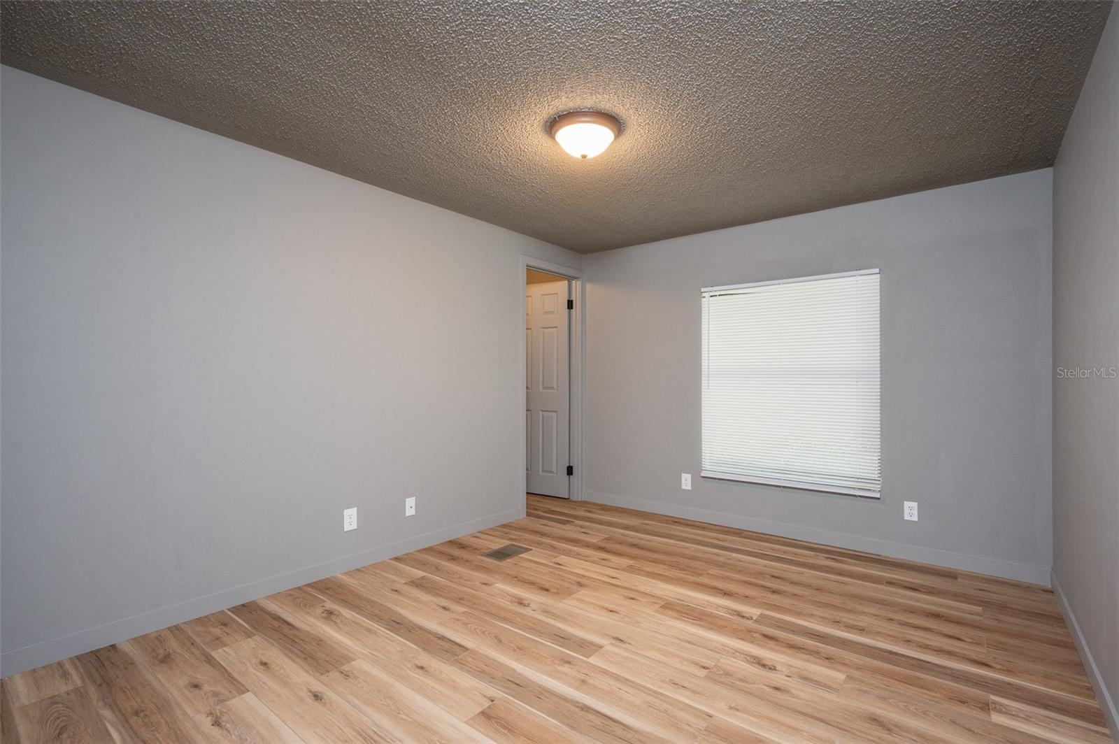 Image 15 of 21 For 5027 69th Street