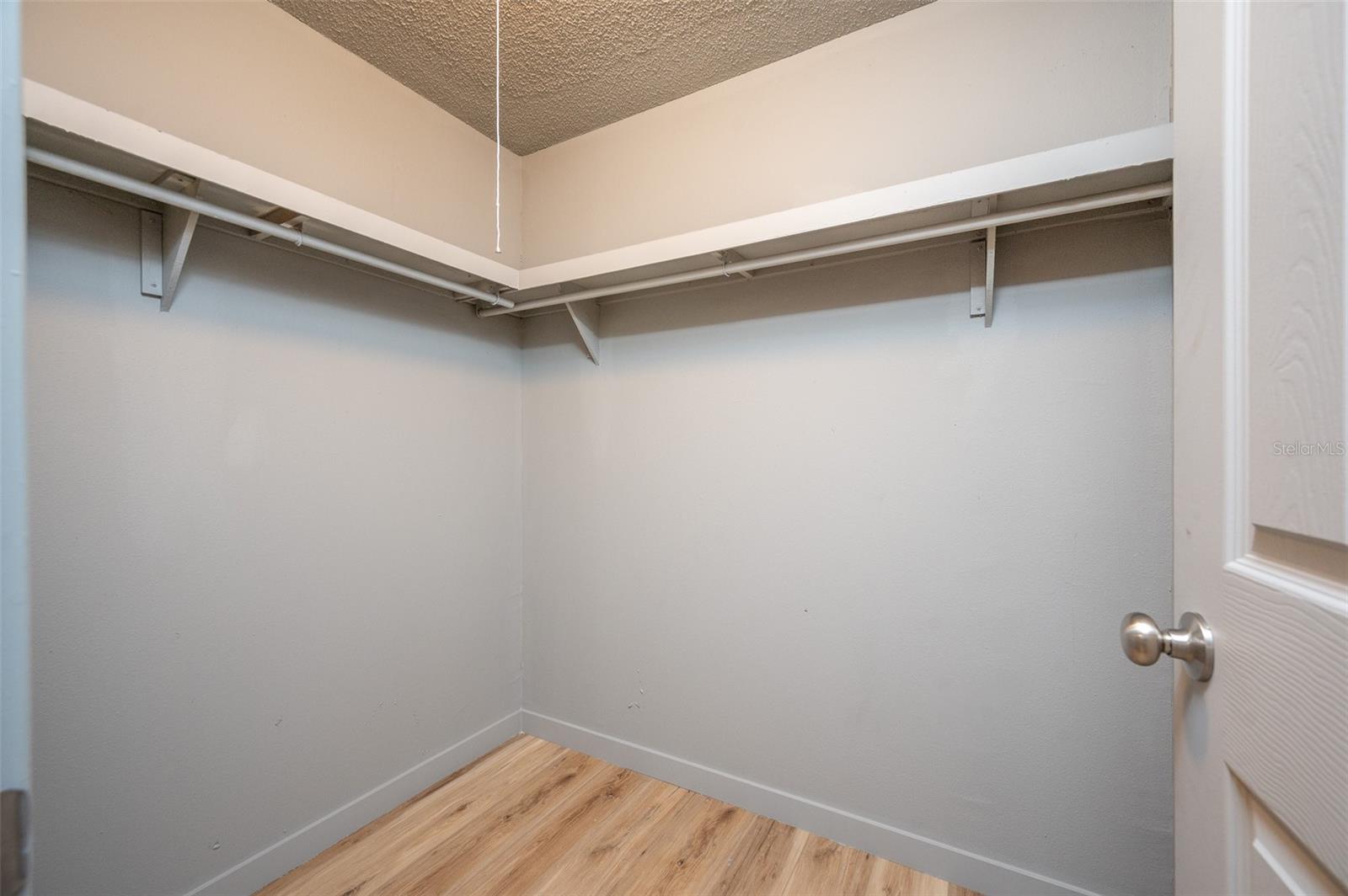 Image 16 of 21 For 5027 69th Street