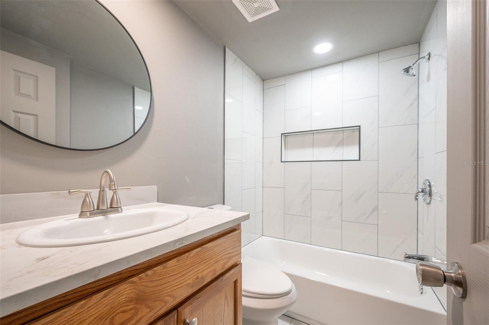 Image 18 of 21 For 5027 69th Street