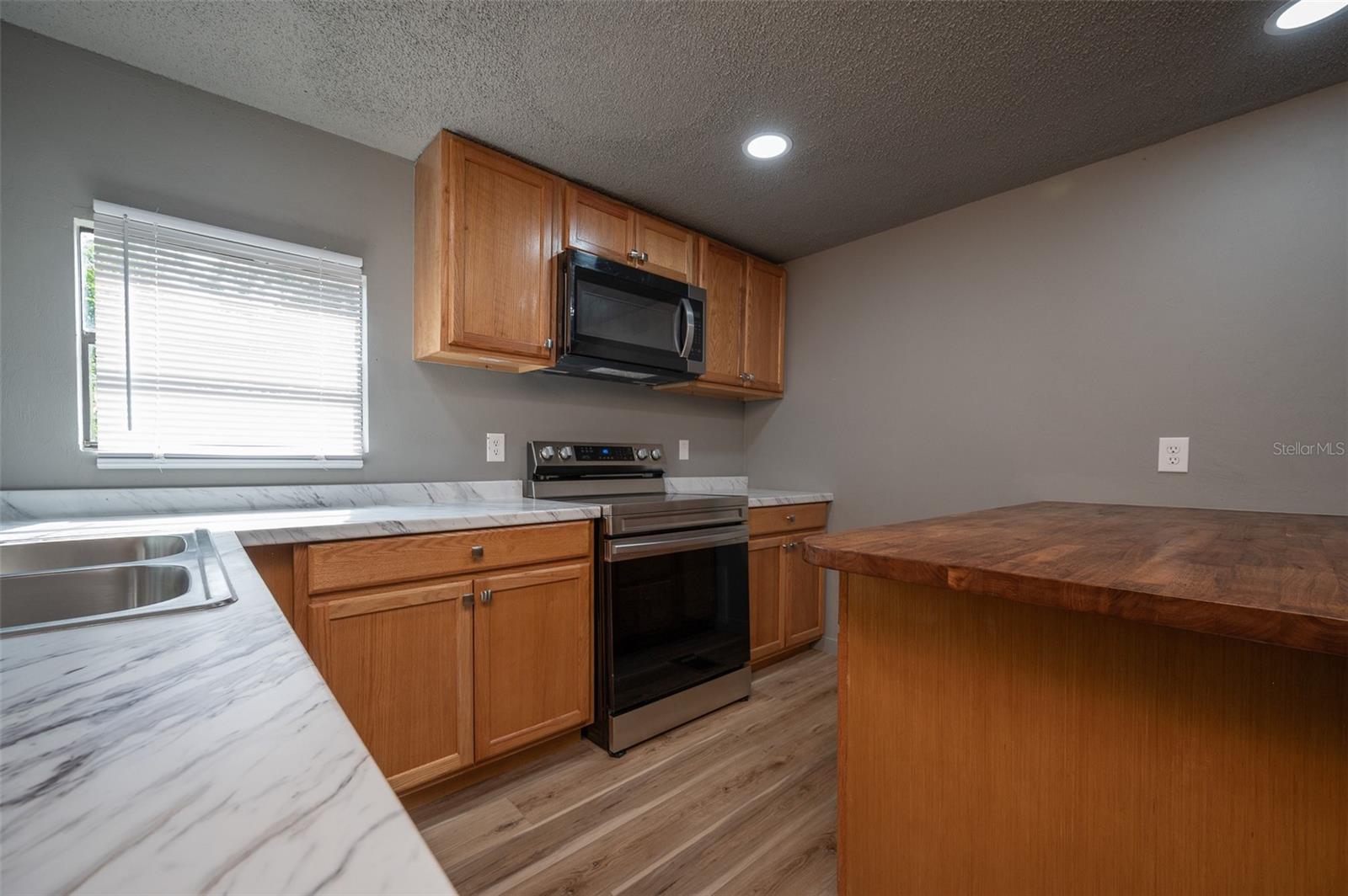 Image 7 of 21 For 5027 69th Street