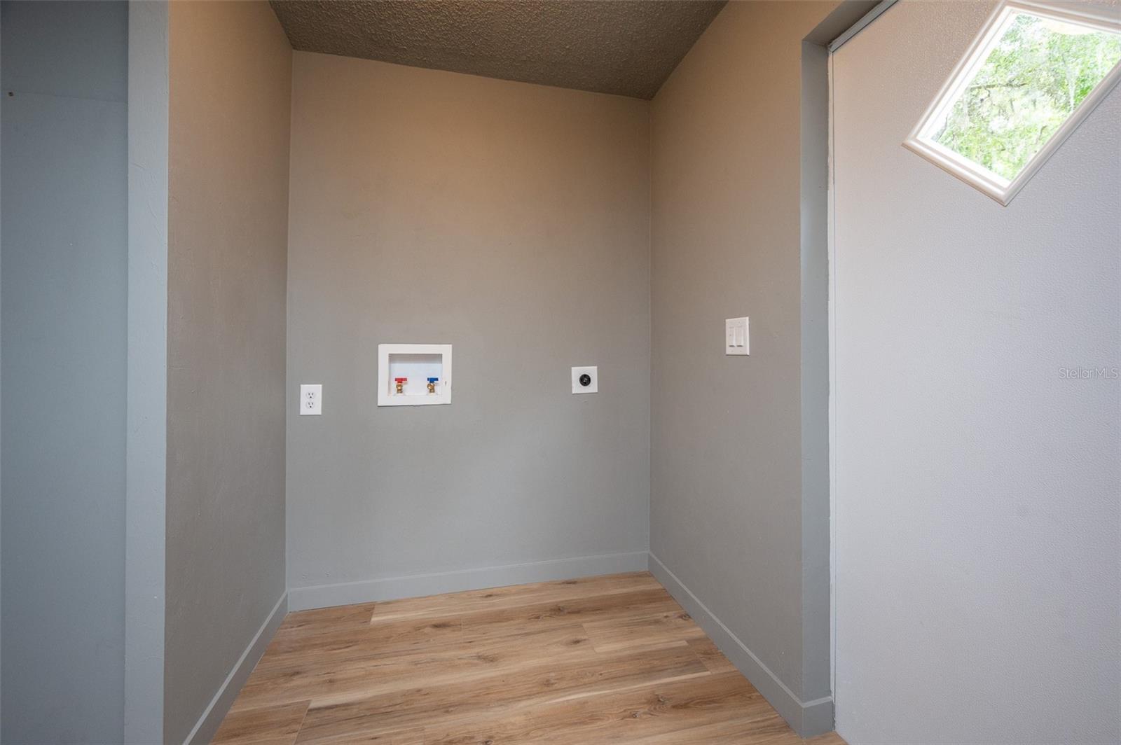 Image 8 of 21 For 5027 69th Street