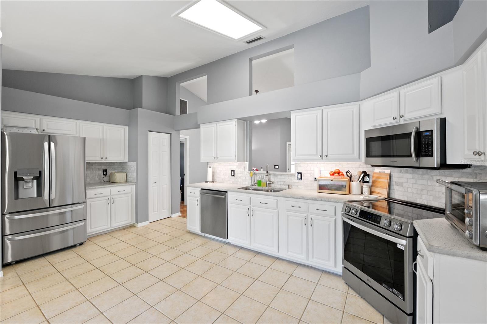 Image 17 of 47 For 7637 49th Place