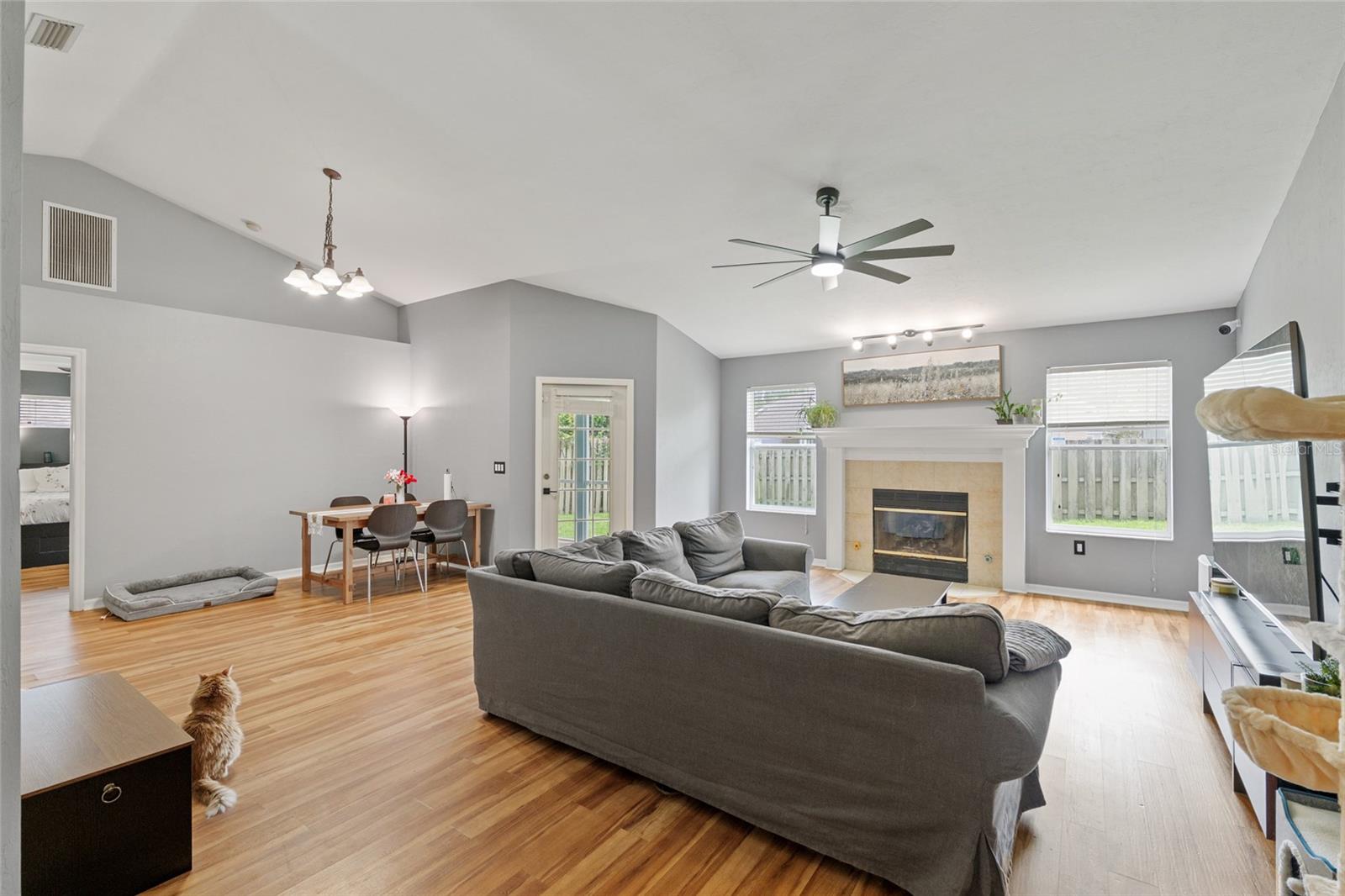 Image 7 of 47 For 7637 49th Place