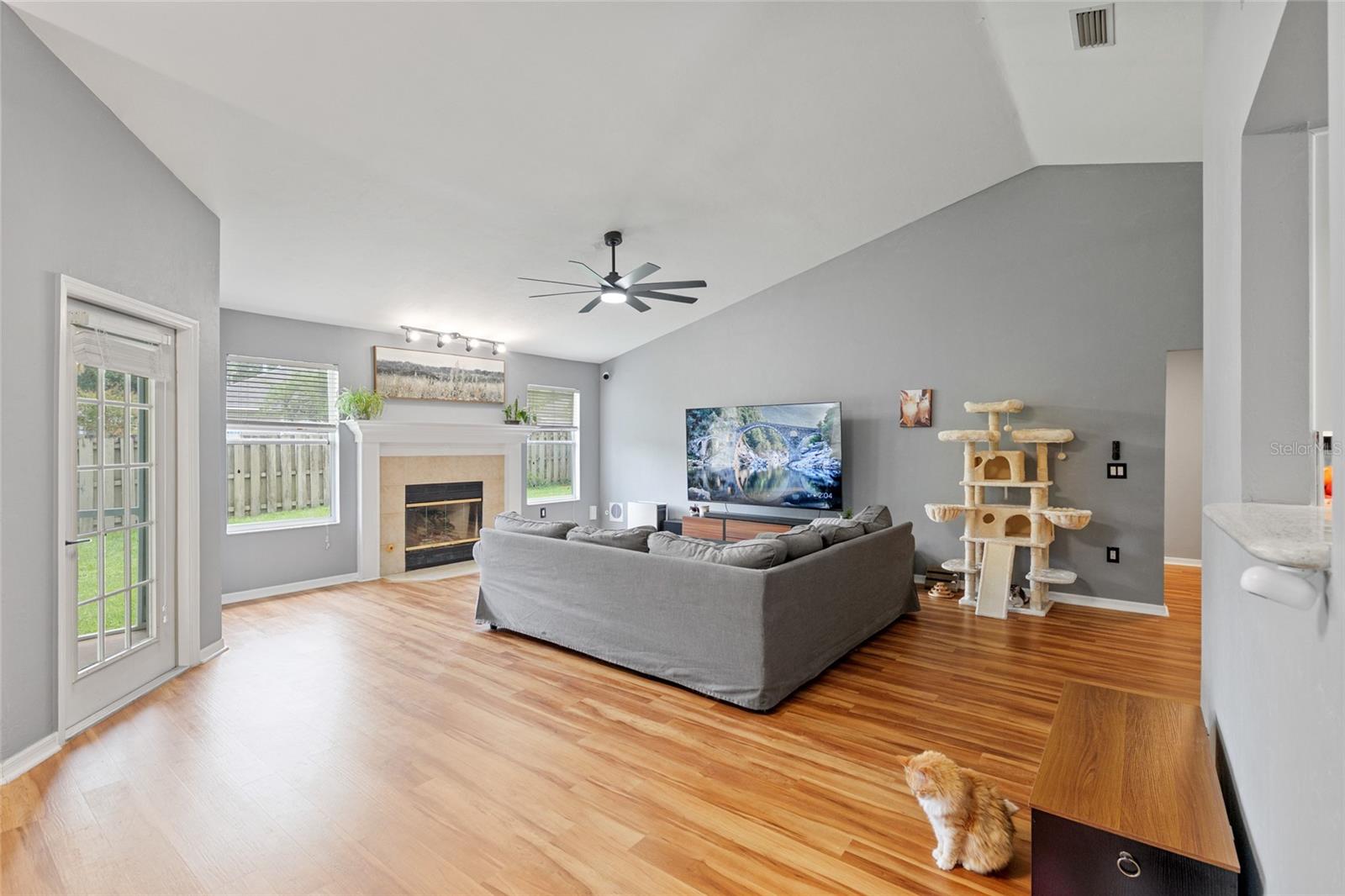 Image 8 of 47 For 7637 49th Place